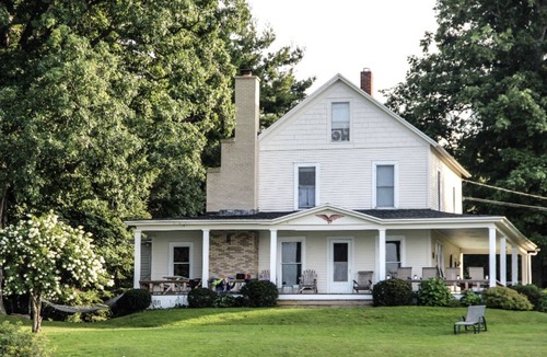 Chautauqua House | Chautauqua Lakefront Next To Institution