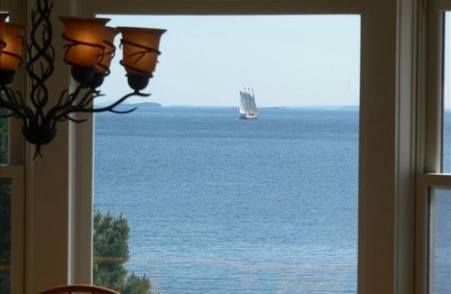 Owls Head House | CHECK OUT OUR JUNE 6TH SUPER DISCOUNT!nLuxury Oceanfront Home - Lighthouse Views