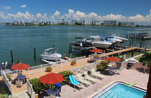 St. Pete Beach Condo | CHECK OUT OUR LOWEST RATES!