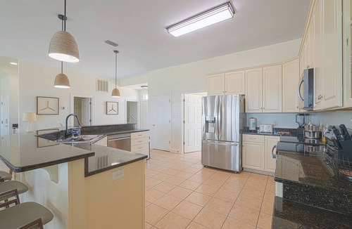 Morgantown House | Check out our Winter Rates! !