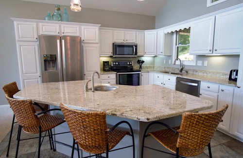 La Follette House | Checkout this beautiful lakefront home on Norris Lake! Open Christmas/New Years!