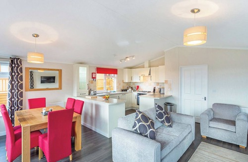 Cheddar Ski Chalet | Cheddar Lodge Premier WF