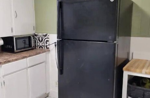 Tokio House | Cheerful, 3 bedroom house, free parking
