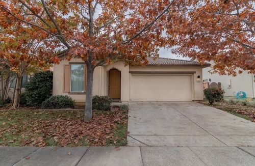 North Natomas House | Cheerful 3-Bedroom Home close to Airport/downtown