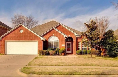 West Arlington House | Cheerful 3 bedroom home near Cowboys stadium