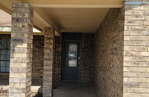 Bonanza House | Cheerful 3-bedroom home with WiFi and Driveway