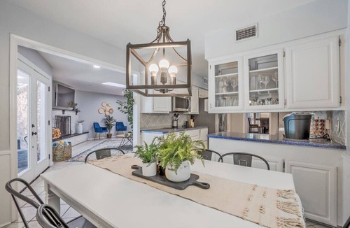 Northeast Dallas House | Cheerful 3-bedroom with a Pool