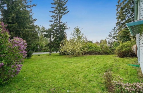 Picnic Point-North Lynnwood Villa | Cheerful 3-beds 3-baths home with ample parking