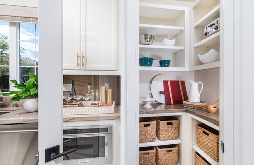 Irvine House | Cheerful 3b3b with swimming pool&BBQ