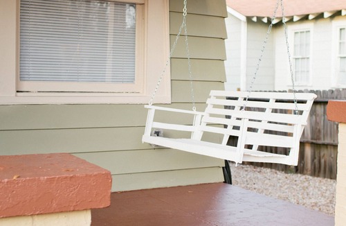Montgomery House | Cheerful 3BR Retreat | Cozy & Convenient