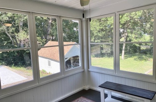 Mankato House | Cheerful 4 bedroom/2.5 bathroom home