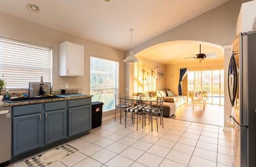 Riverview House | Cheerful 4 Bedroom Paradise with Pool and Hot Tub
