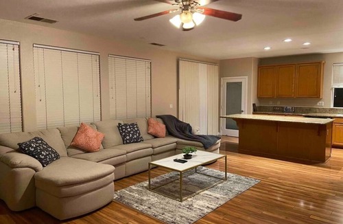 North Natomas House | Cheerful 4-bedroom residential home with Jacuzzi