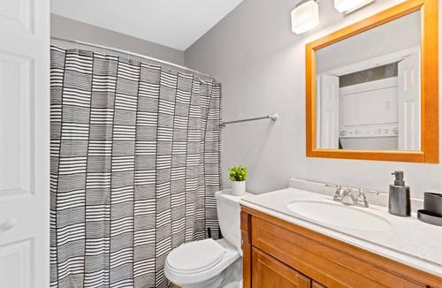 Chesterfield House | Cheerful 4-Bedroom Southside Home