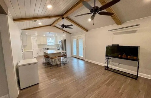 Morgan City House | Cheerful 4-Bedroom home with free parking