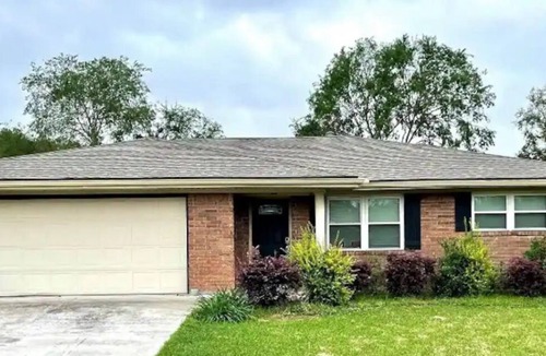 Morgan City House | Cheerful 4-Bedroom home with free parking