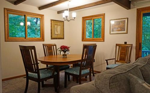 Moultonborough Ski Chalet | Cheerful Chalet