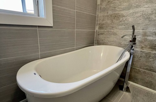 Keswick House | Cheerful cottage-10 minute to the lake.
