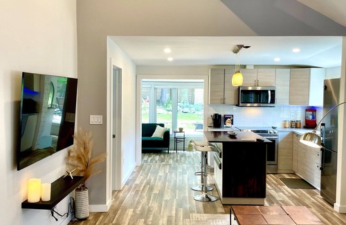 Keswick House | Cheerful cottage-10 minute to the lake.
