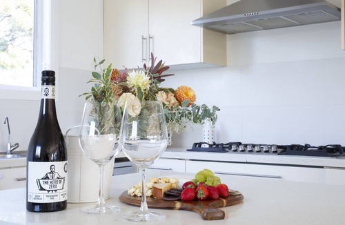 Cessnock House | Cheerful Cottage Perfect for groups - Pool Table, Fire pit, Wifi & AC