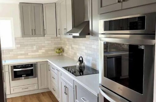 Fairfield House | Cheerful Cozy Home Recently Remodeled