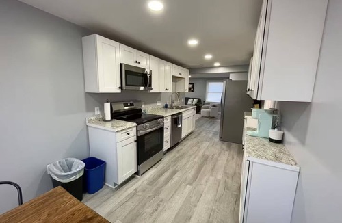 Midland Apartment | Cheerful Downtown Apt 2bd/1ba
