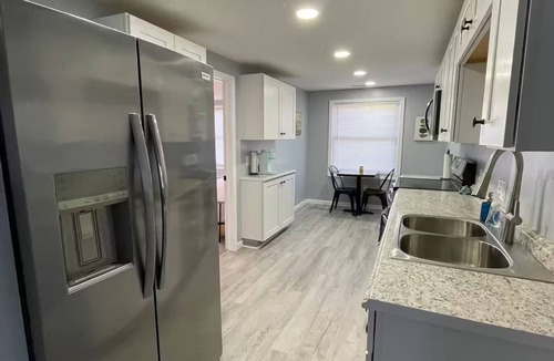 Midland Apartment | Cheerful Downtown Apt 2bd/1ba
