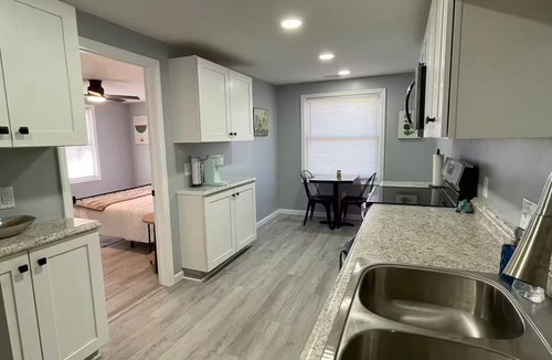 Midland Apartment | Cheerful Downtown Apt 2bd/1ba