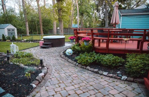 Rochester House | Cheerful Garden Oasis