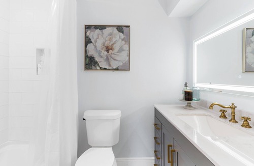 Garden Oaks House | Cheerful Houston Home With Pool with power post storm!