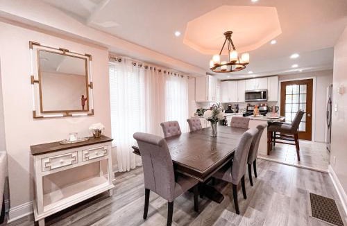 Foxcroft Square House | Cheerful & Modern Home w/a Walkout Deck Area