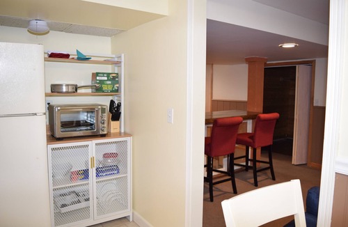 Northrop House | Cheerful one bedroom unit