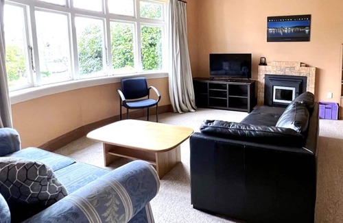 Petone House | Cheerful&Peaceful at central Petone