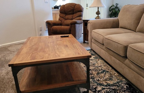 Billings Apartment | Cheerfull One Bedroom Apartment