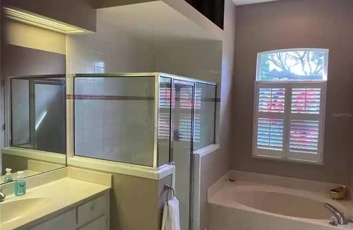 Valrico Villa | Cheery 4 Bedroom Pool Villa