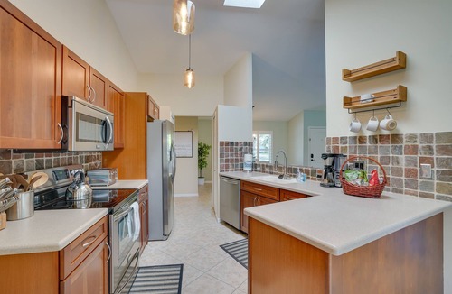 Three Oaks House | Cheery Fort Myers Vacation Rental w/Private Pool!