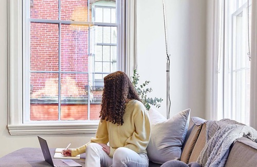 Downtown Portland Apartment | Chef's Dream Kitchen in Downtown 2 Bedroom Loft