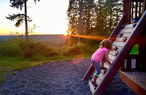 Chehalis Resort | Chehalis Camping Resort Cottage 1