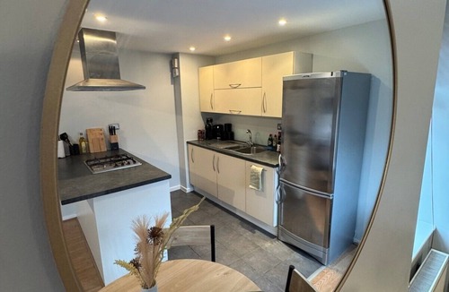 Great Baddow Apartment | Chelmsford Central Flat with Dedicated Parking