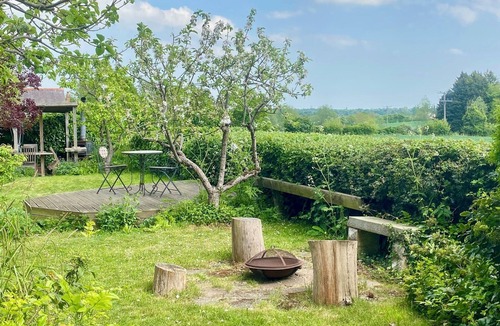 Great Leighs Cottage | Chelmsford Cottage Free Parking