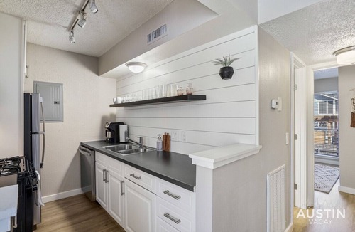 Brentwood Apartment | Chelsea #211 xxxxxxx