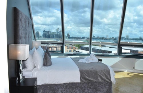 Queenstown Hotel | Chelsea Bridge Apartments