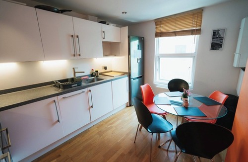 Fulham Broadway House | Chelsea Orange Residence