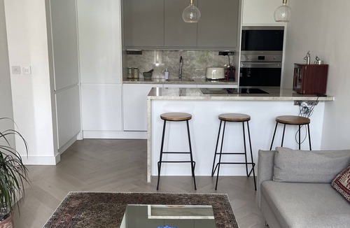 Sands End Apartment | Chelsea Pad by condokeeper