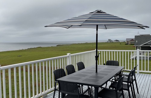 Chelton Cottage | Chelton Oceanfront Cottage