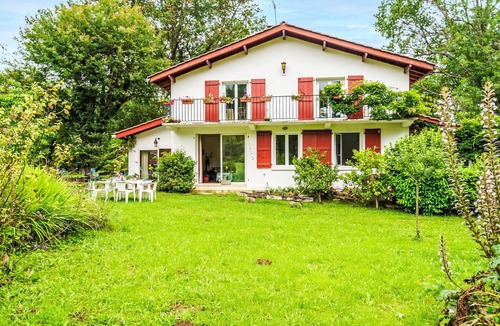 Ascain House | Chemin des Carrières by Interhome