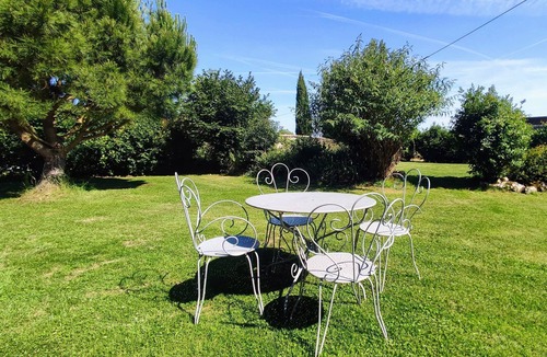 Saint-Pierre-de-Maille Cottage | Chenevaux - Pretty 2 bedroom cottage with pool in countryside