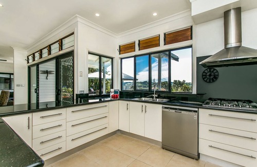 Broken Head House | Cheralee Coastal Hideaway Byron Bay