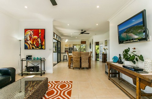 Broken Head House | Cheralee Coastal Hideaway Byron Bay