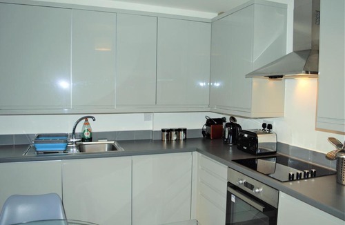 Folkestone House | Cheriton Gardens 2 Bed Folkestone